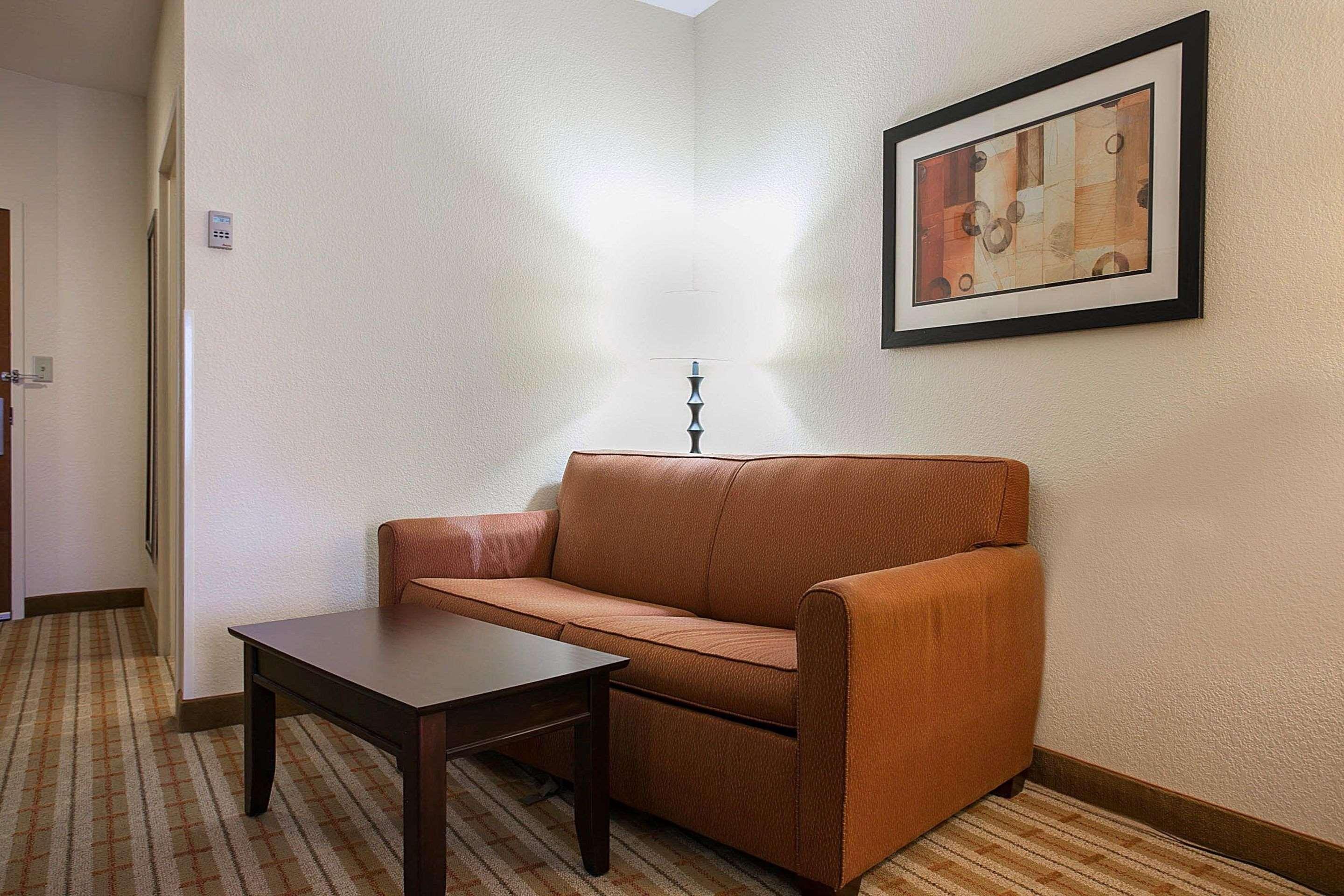 Comfort Suites Augusta Riverwatch Bagian luar foto