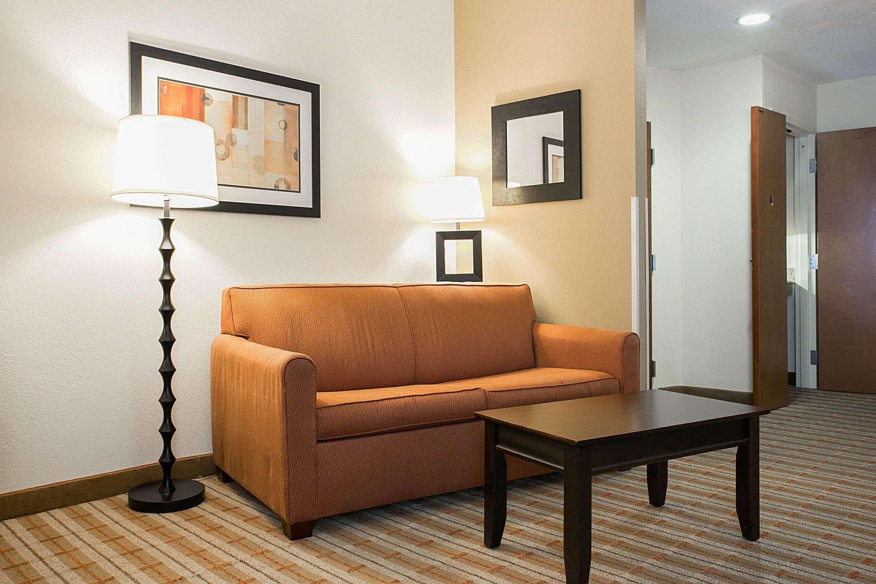Comfort Suites Augusta Riverwatch Bagian luar foto